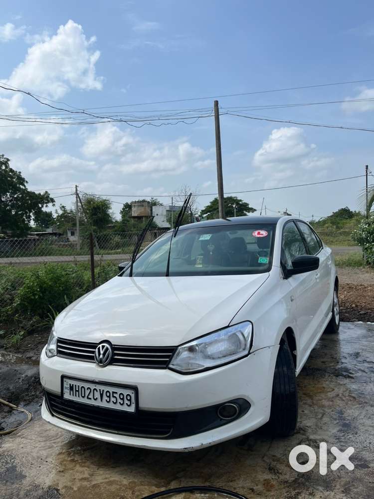 Volkswagen Vento Highline 1.6l Petrol 2013