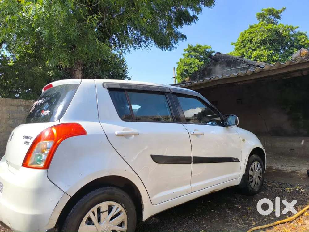 Maruti Suzuki Swift 2011 Diesel 120000 Km Driven