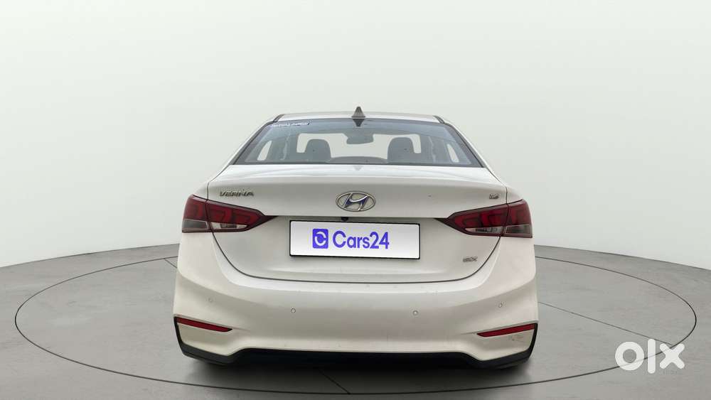 Hyundai Verna 1.6 Vtvt Sx, 2019, Petrol