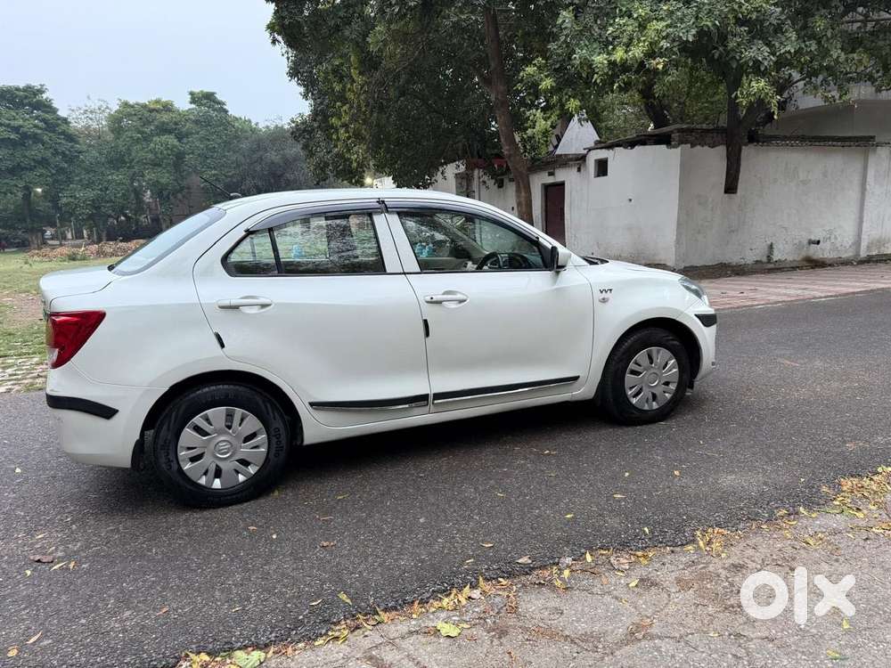Maruti Suzuki Swift Dzire Lxi Optional-o, 2017, Cng & Hybrids