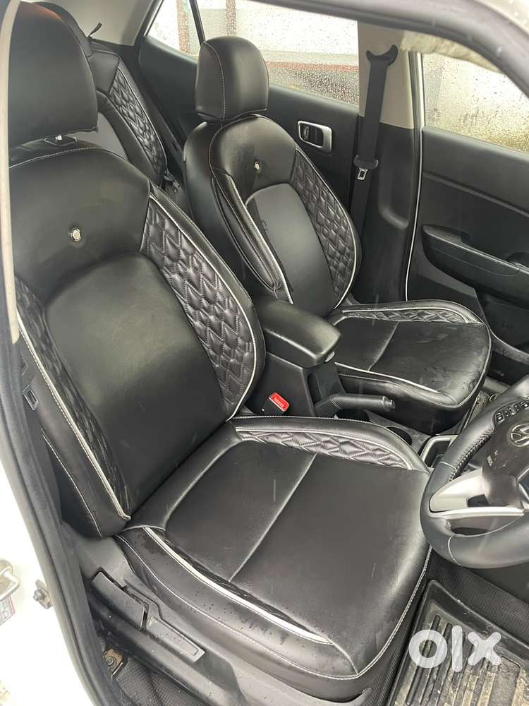 Hyundai Venue Petrol 2021