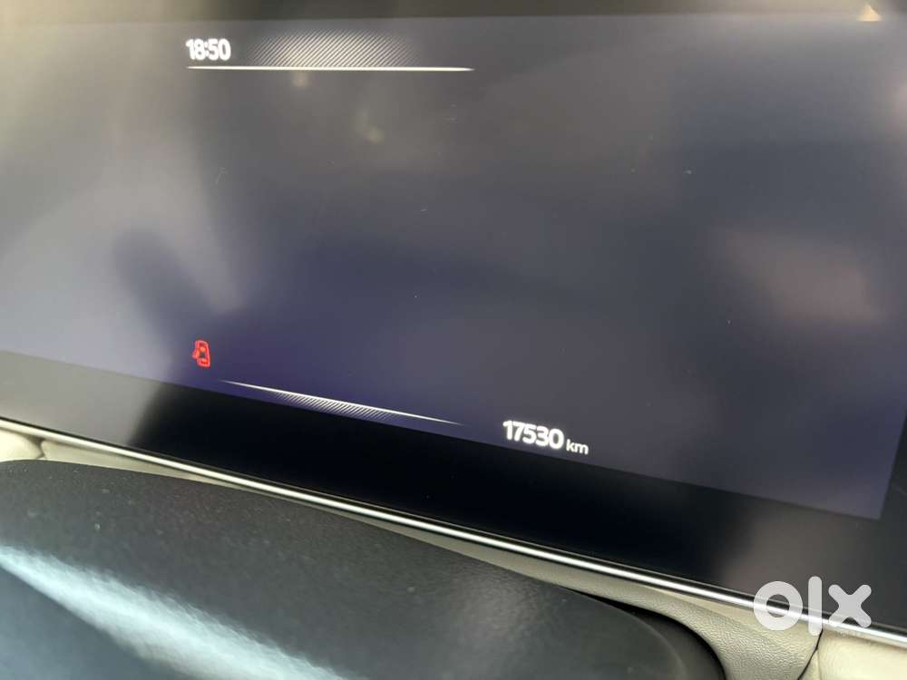 Mahindra Xuv700 Ax7l 6 Str At, 2024, Diesel