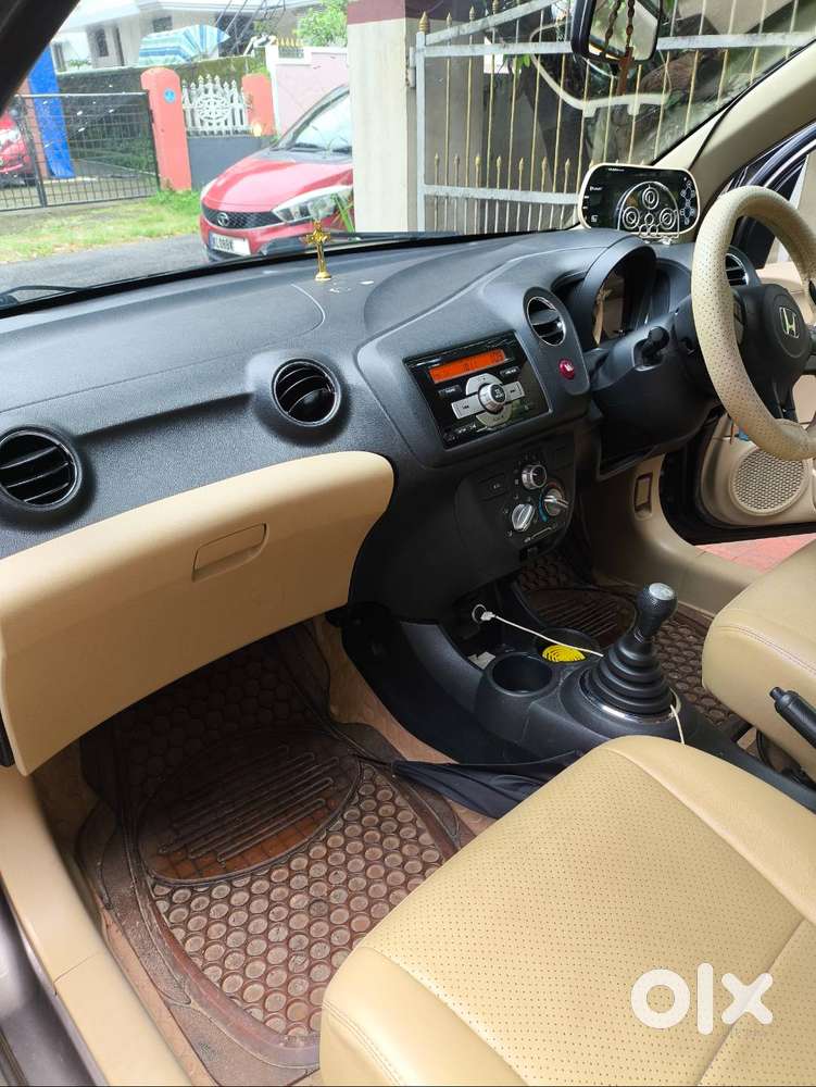 Honda Amaze 2015 Petrol Well Maintained