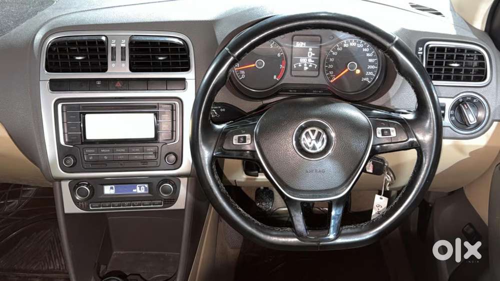Volkswagen Vento 1.6 Highline, 2015, Petrol