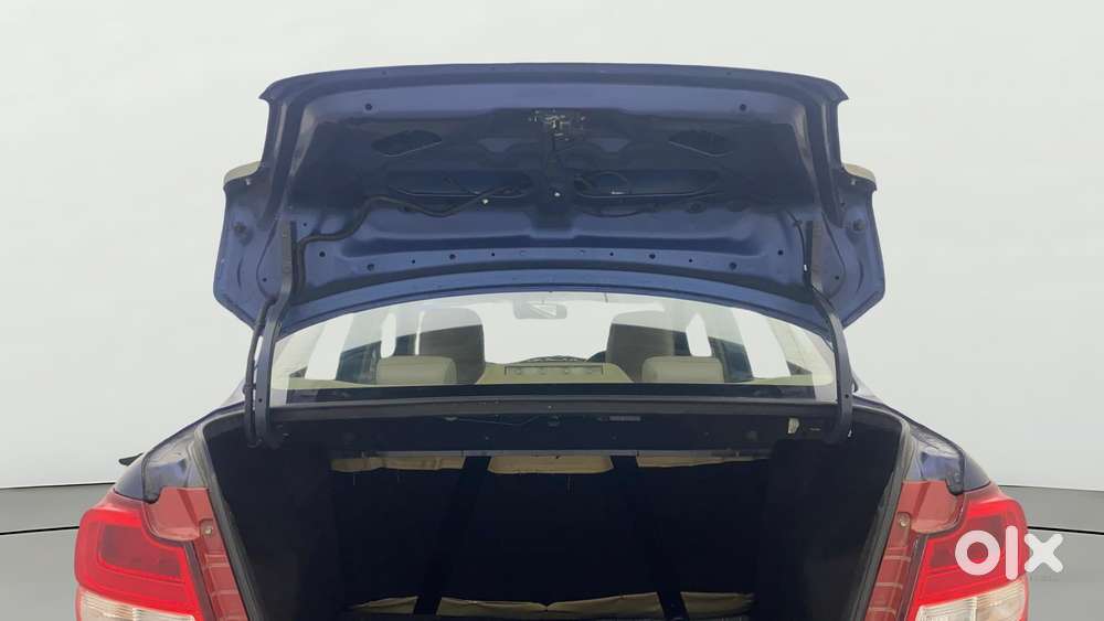 Maruti Suzuki Swift Dzire Zxi + Amt, 2017, Petrol