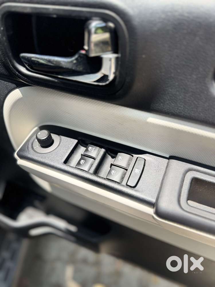 Mahindra Thar Roxx Mx5 Rwd At, 2024, Diesel