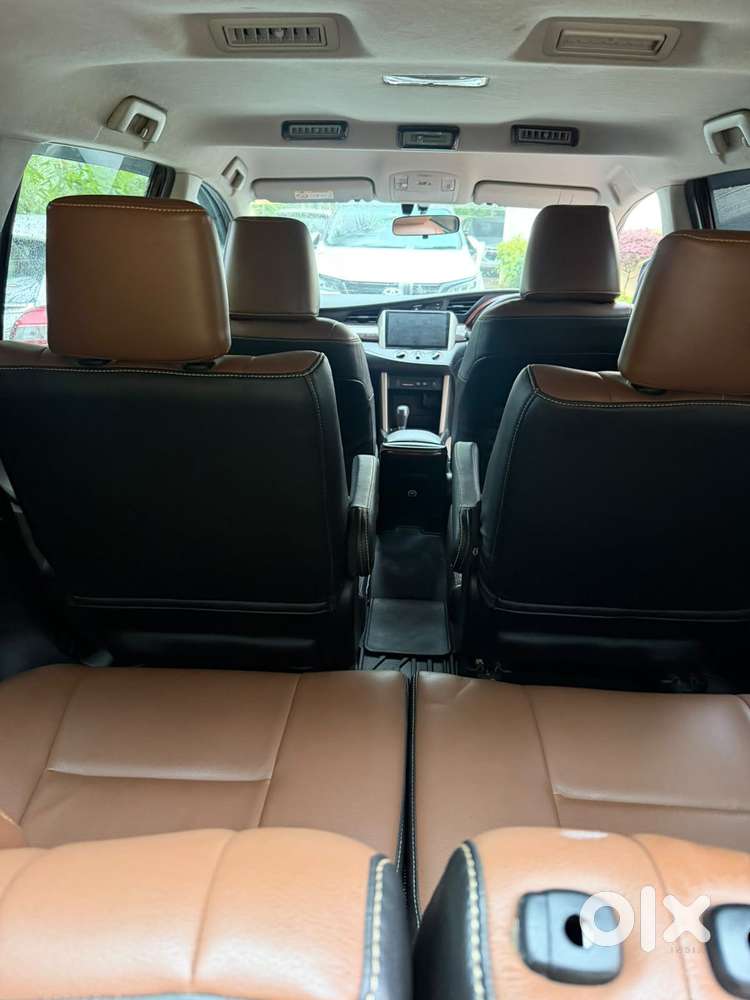 Toyota Innova Crysta [2020-ongoing] 2.4 Gx At 7 Str, 2021, Diesel