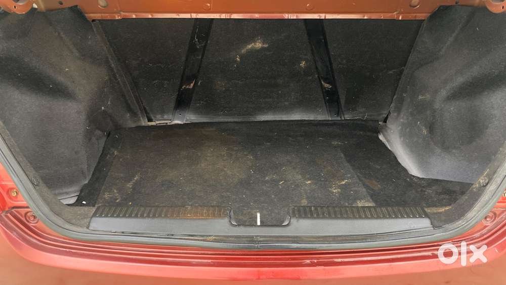 Maruti Suzuki Swift Dzire Amt Vxi, 2018, Petrol