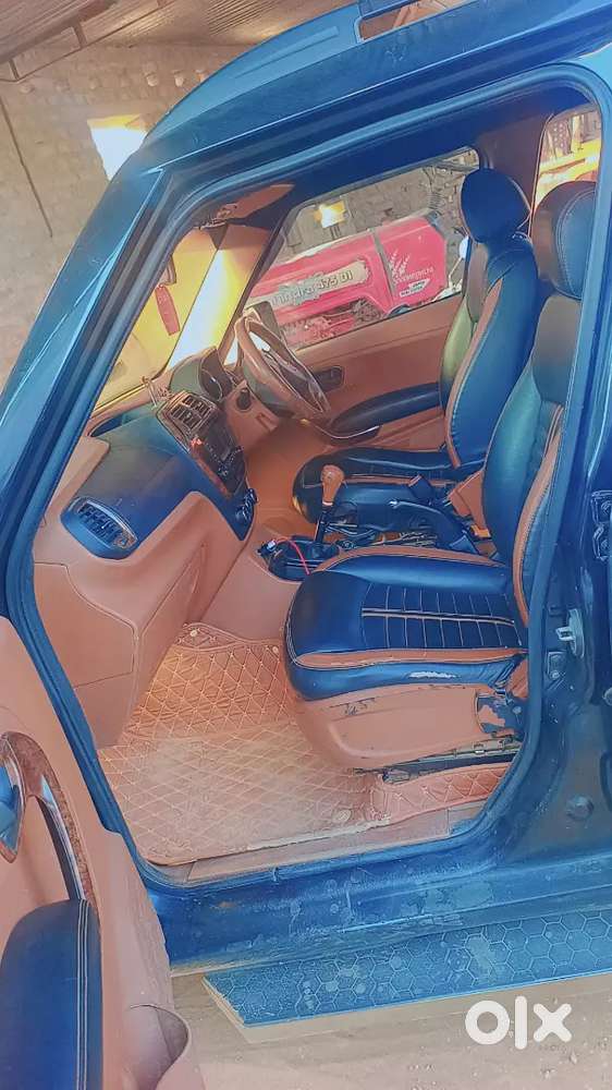 Mahindra Tuv 300 2018