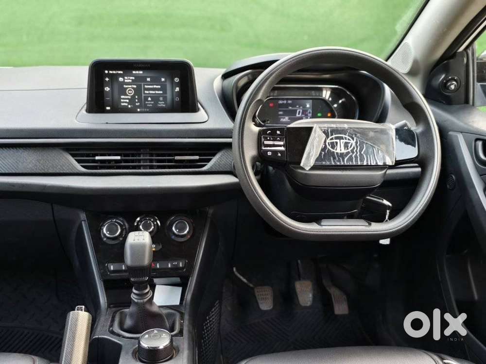 Tata Nexon, 2025, Petrol