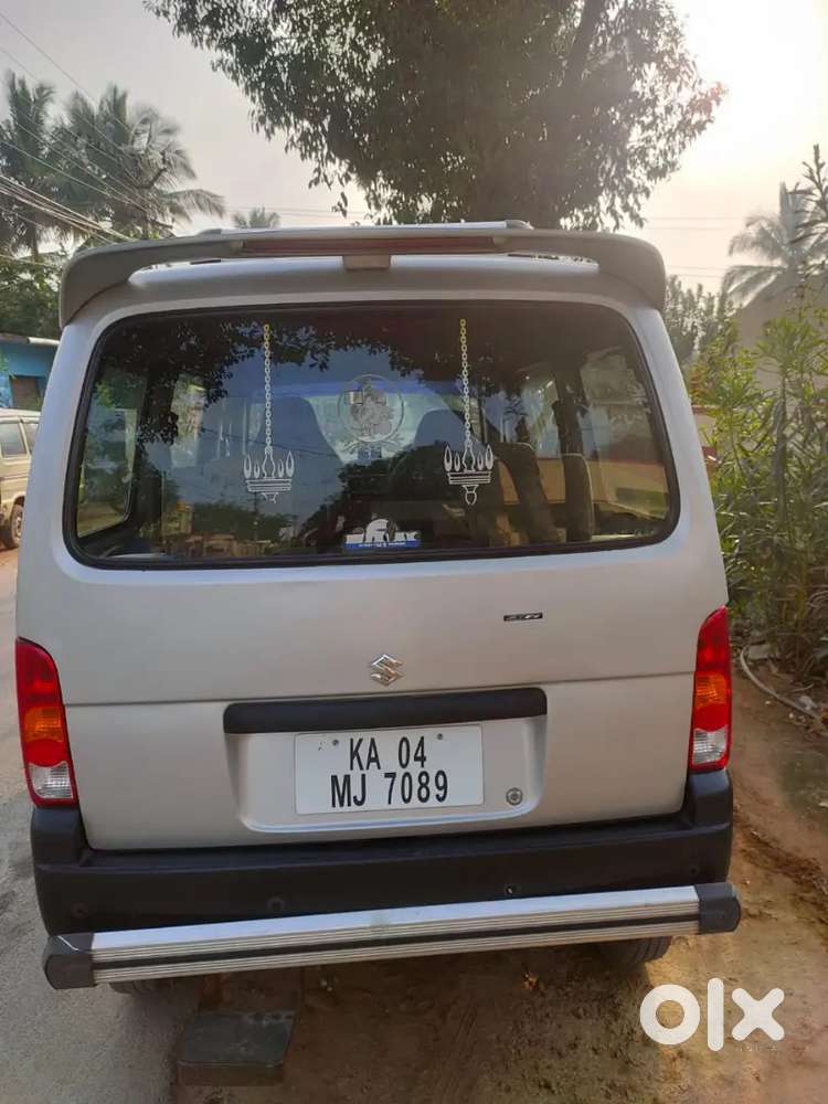 Selling Good Condition Eeco 5 Seater