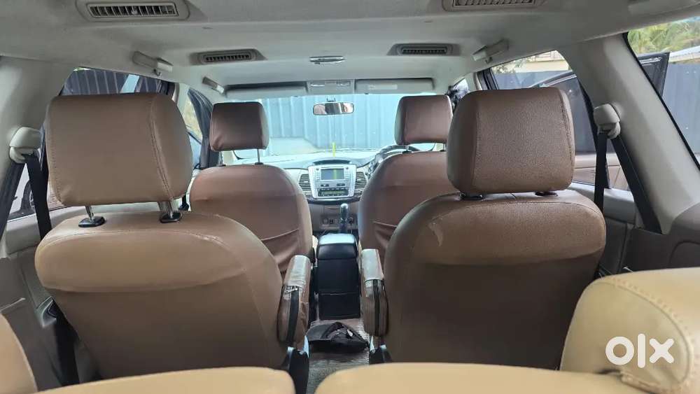 Toyota Innova 2015 Diesel 153000 Km Driven