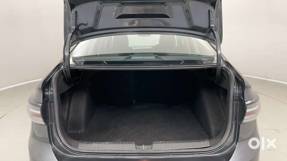 Volkswagen Virtus 1.0 Topline Tsi At, 2024, Petrol