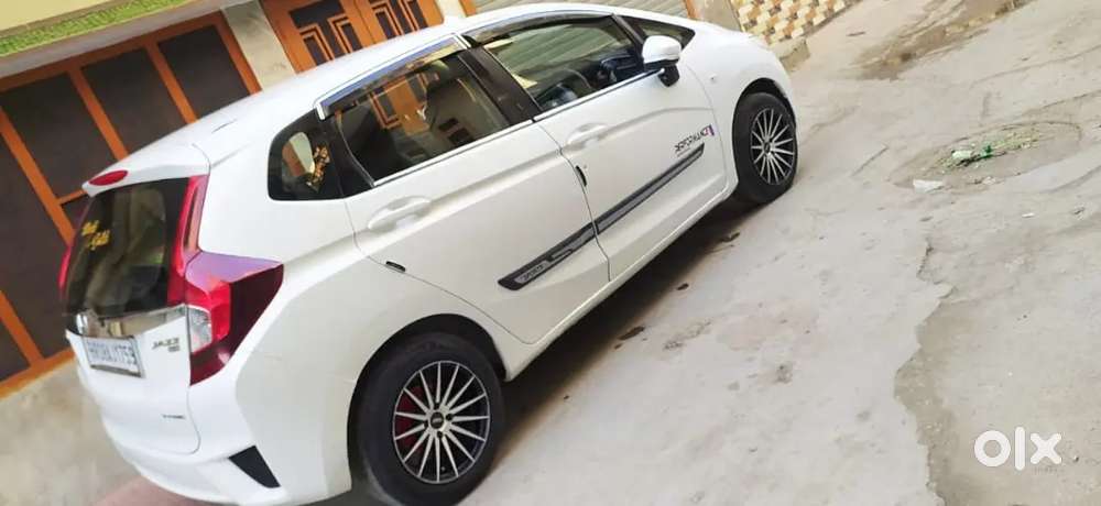 Honda Jazz 2018 Petrol Well Maintained