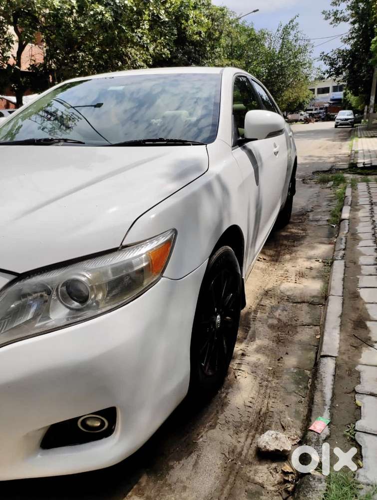 Toyota Camry V4 Mt, 2010, Petrol