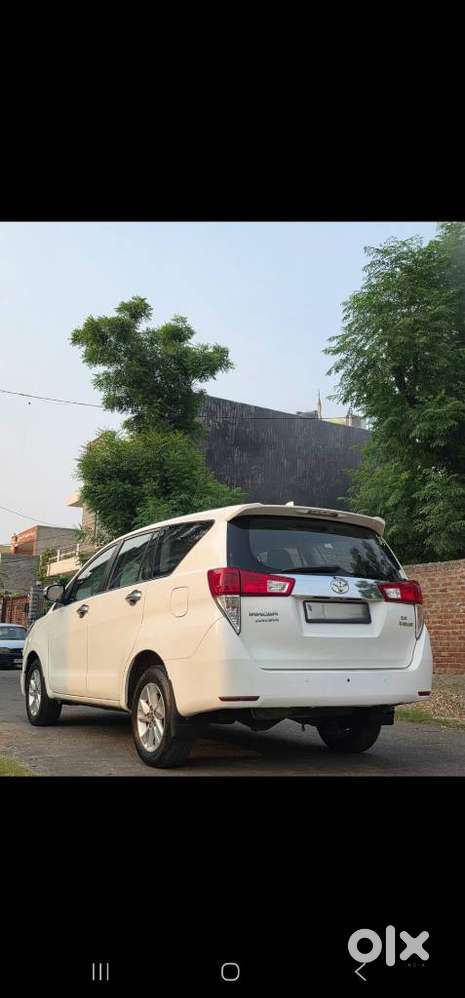 Toyota Innova Crysta 2.8 Gx At, 2017, Diesel