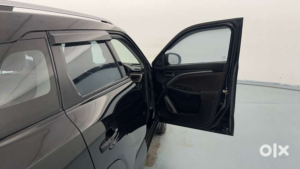 Maruti Suzuki Vitara Brezza 1.5 Zxi, 2024, Petrol