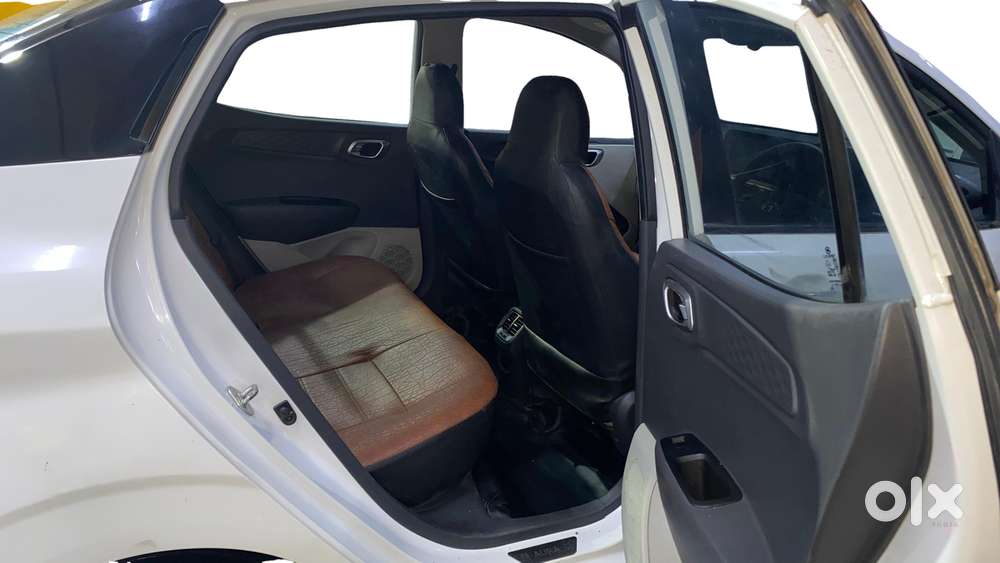 Hyundai Aura Sx Plus Automatic, 2021, Petrol