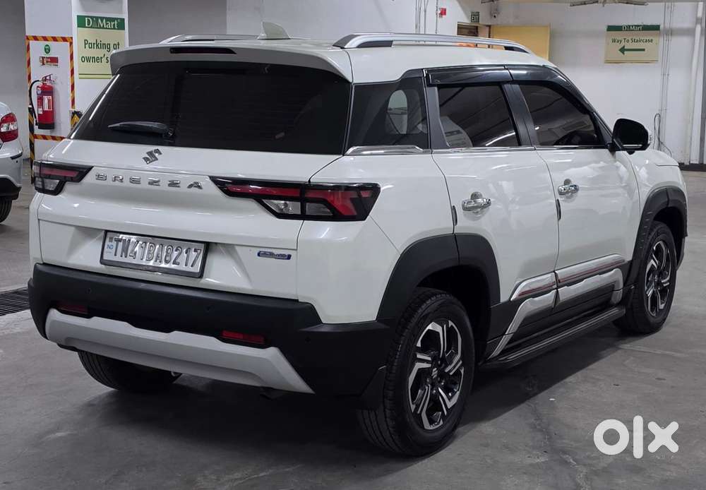 Maruti Suzuki Brezza 1.5 Zxi Plus Smart Hybrid, 2022, Petrol
