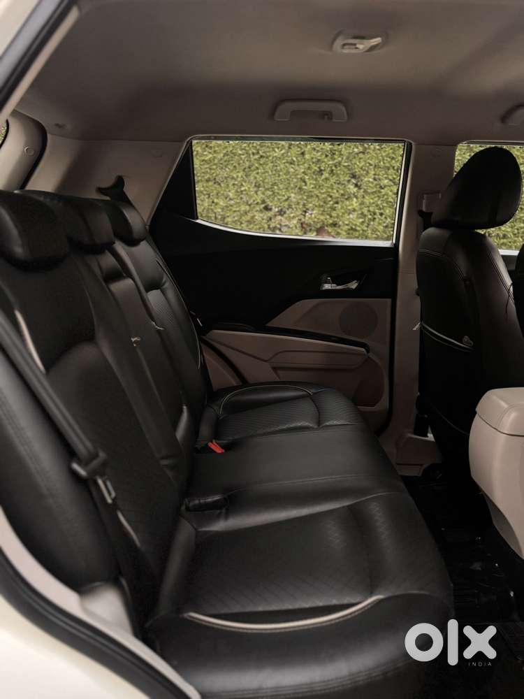 Mahindra Xuv300 W8, 2021, Petrol