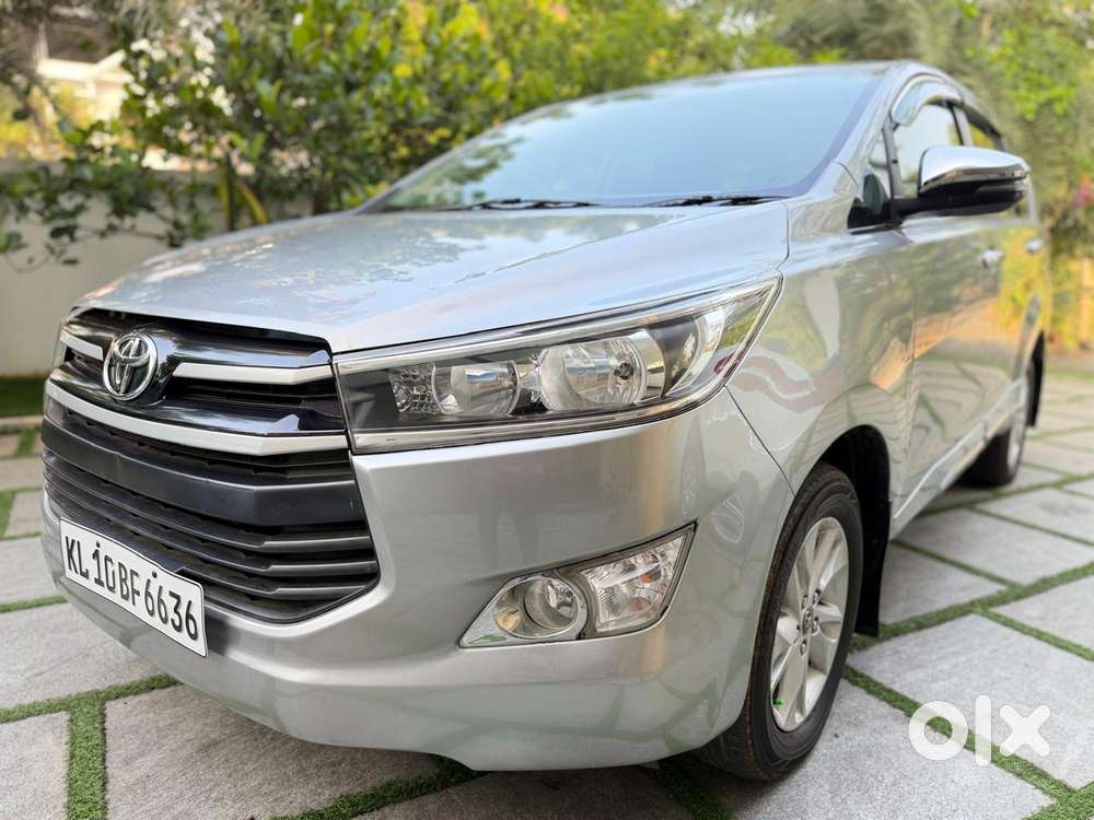 Toyota Innova Crysta 2.4 G Mt 7 Str, 2017, Diesel