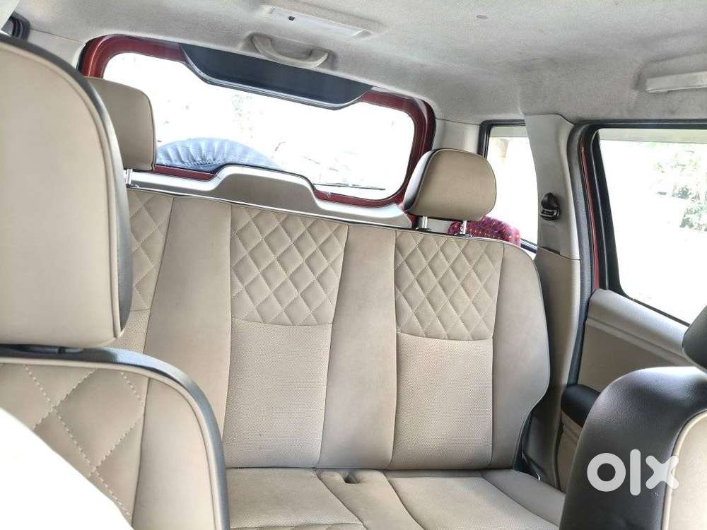 Mahindra Tuv 300 T10 Dual Tone, 2018, Diesel