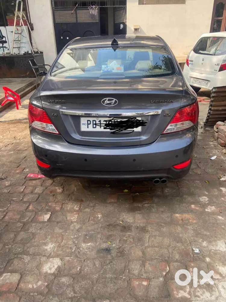 Hyundai Verna 2012 Diesel 147000 Km Driven