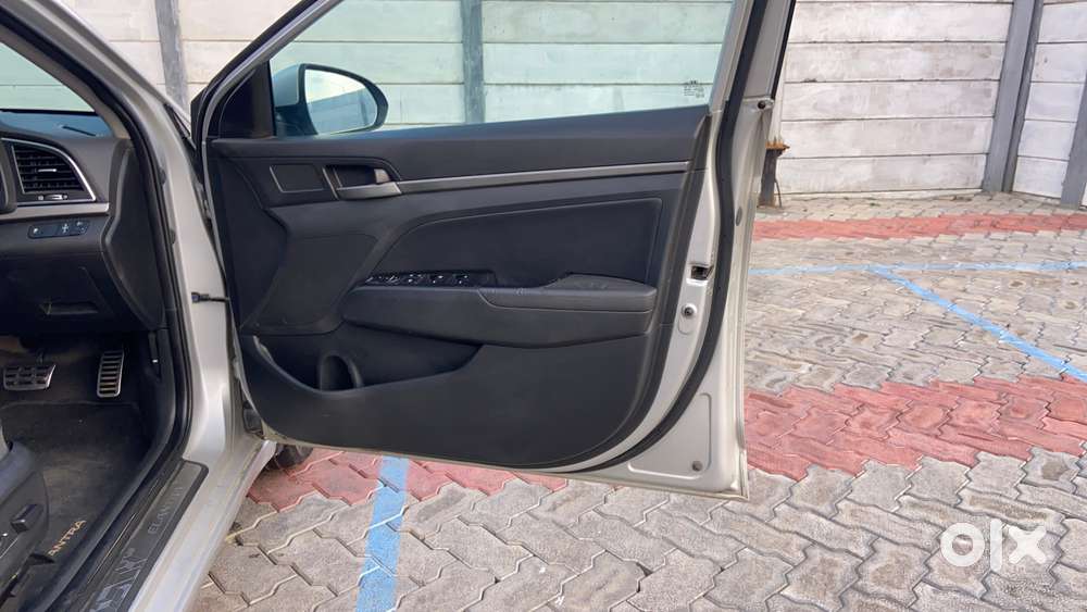 Hyundai New Elantra [ ] 2.0 Sx (o) Petrol At, 2018, Petrol