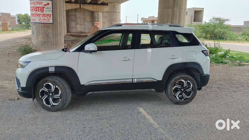 Maruti Suzuki Brezza Zxi Plus At, 2022, Petrol