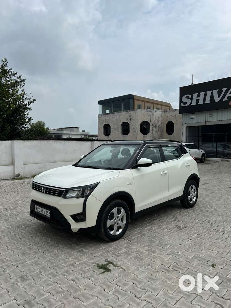 Mahindra Xuv300 W6 Amt Diesel, 2022, Diesel