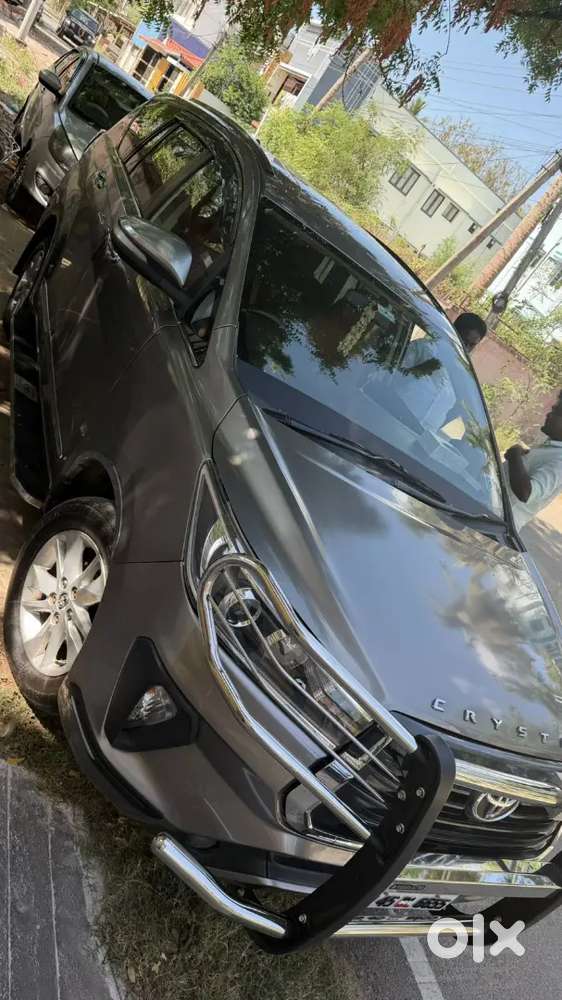 Toyota Innova Crysta 2017 Diesel Well Maintain,company Service Record