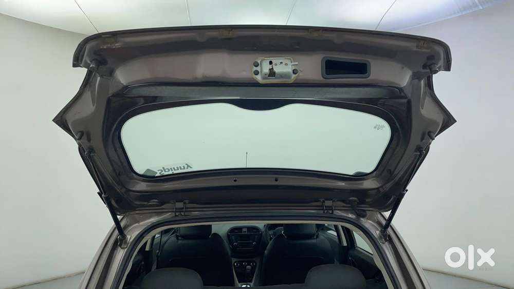 Tata Tiago Xza, 2019, Petrol