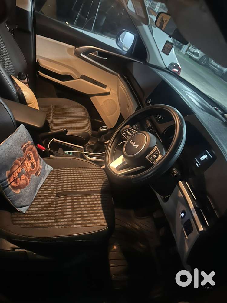 Kia Carens Petrol 2024 Prestige Optional