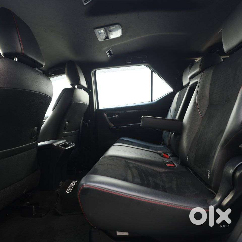 Toyota Fortuner 2.8 Gr-s, 2023, Diesel