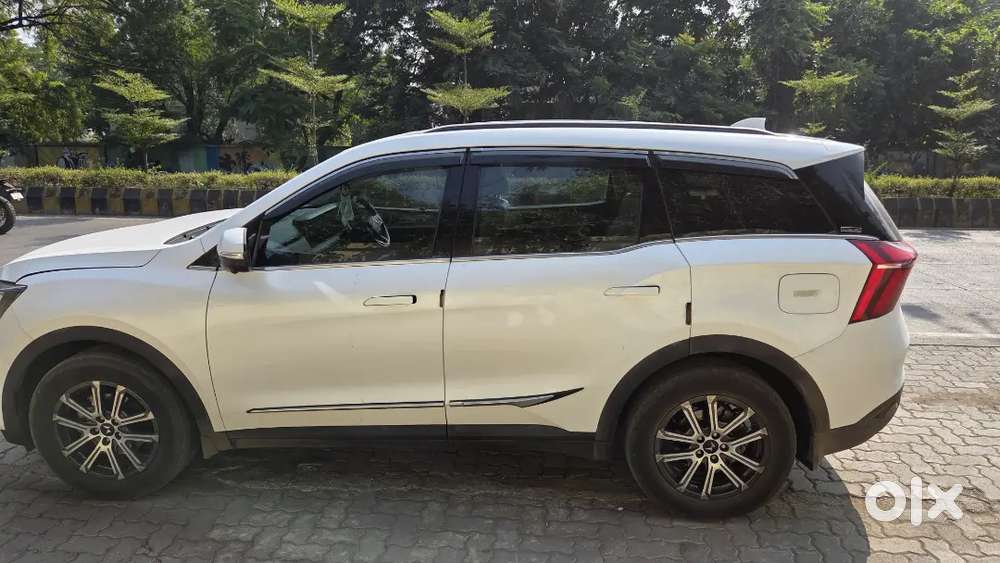 Mahindra Xuv700 2025 Diesel 30000 Km Driven