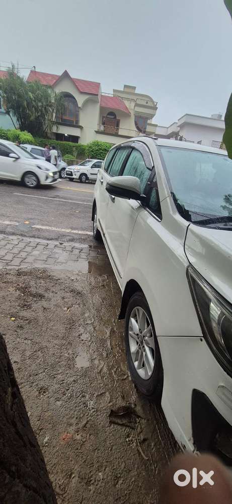 Toyota Innova Crysta 2.4 G Mt, 2018, Diesel