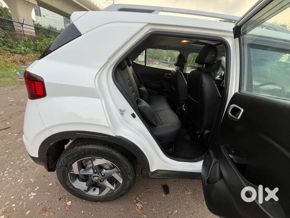 Hyundai Venue Sx Dual Tone Turbo, 2020, Petrol