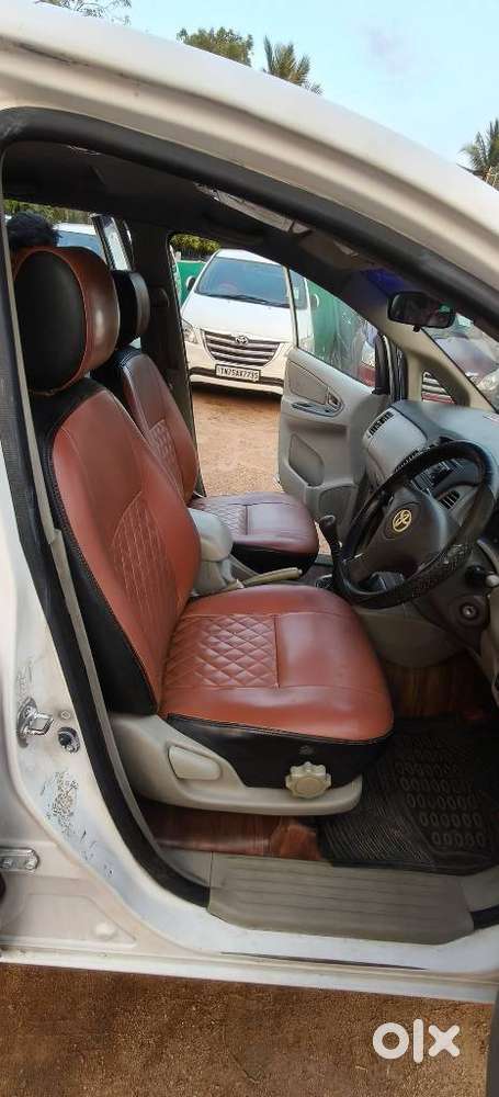 Toyota Innova 2.5 G (diesel) 8 Seater, 2005, Diesel