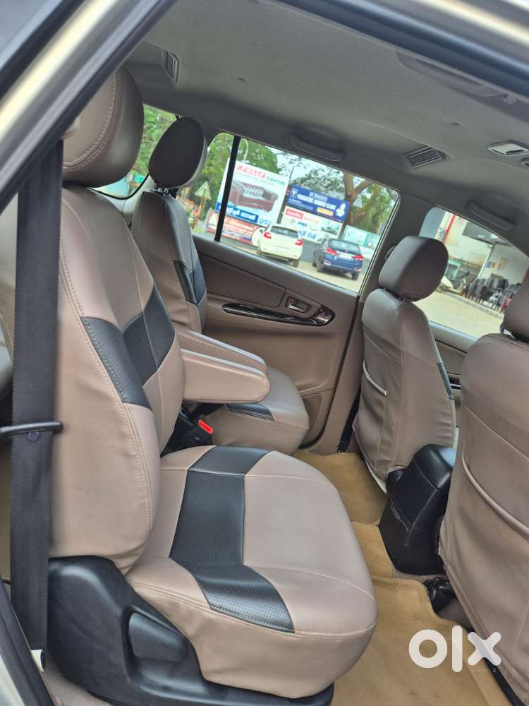Toyota Innova 2.5 V 7 Str, 2015, Diesel