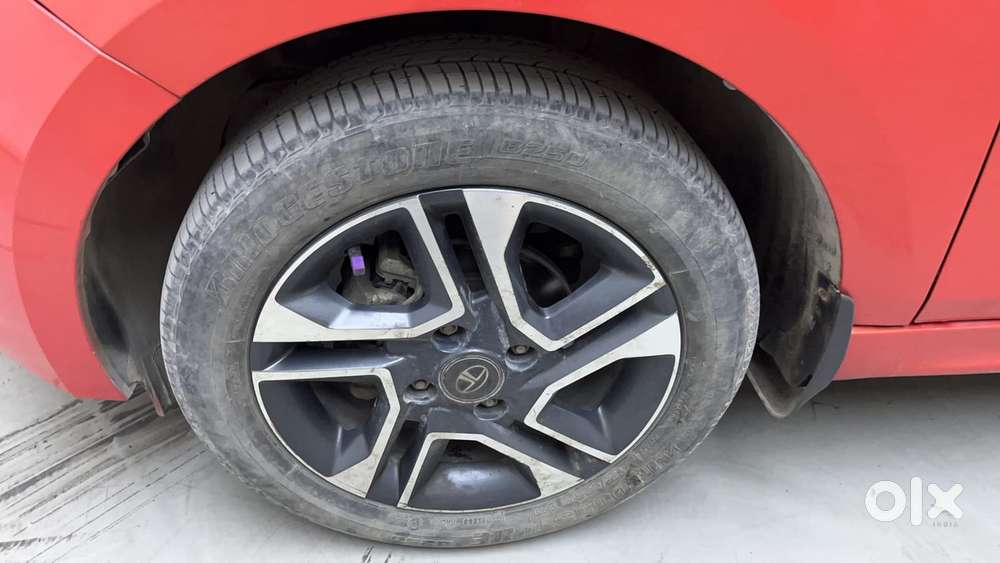 Tata Tiago Xza Plus Dual Tone, 2022, Petrol