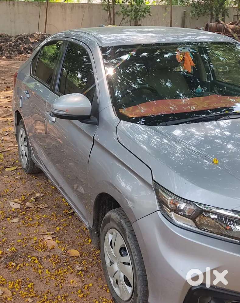 Hond Amaze Rde S Mt (i-vtec), Colour :lunar Silver Metalli