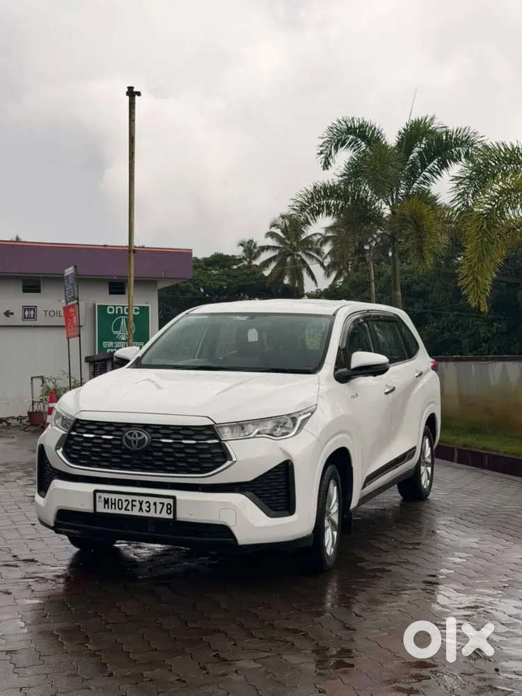 Toyota Innova Hycross 2024 Hybrid