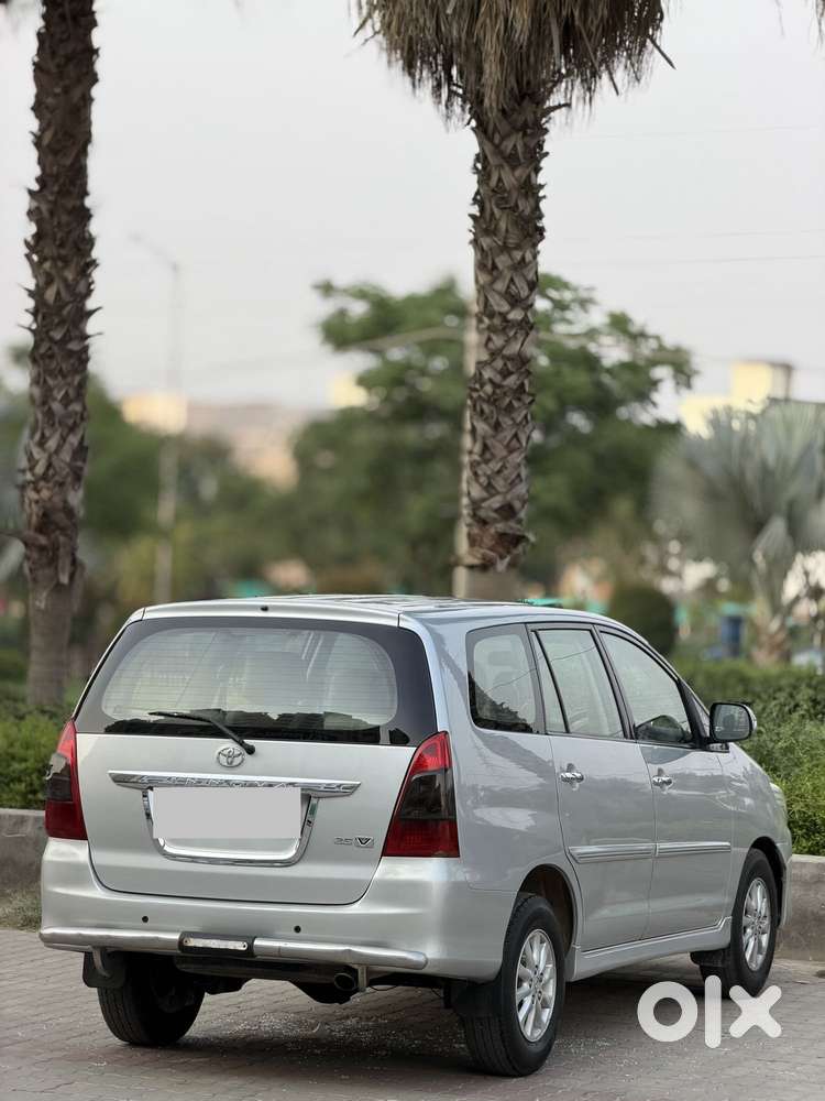 Toyota Innova 2.5 V 7 Str, 2012, Diesel