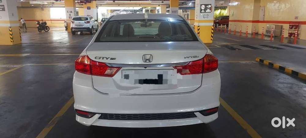 Pristine 2018 Honda City Cvt