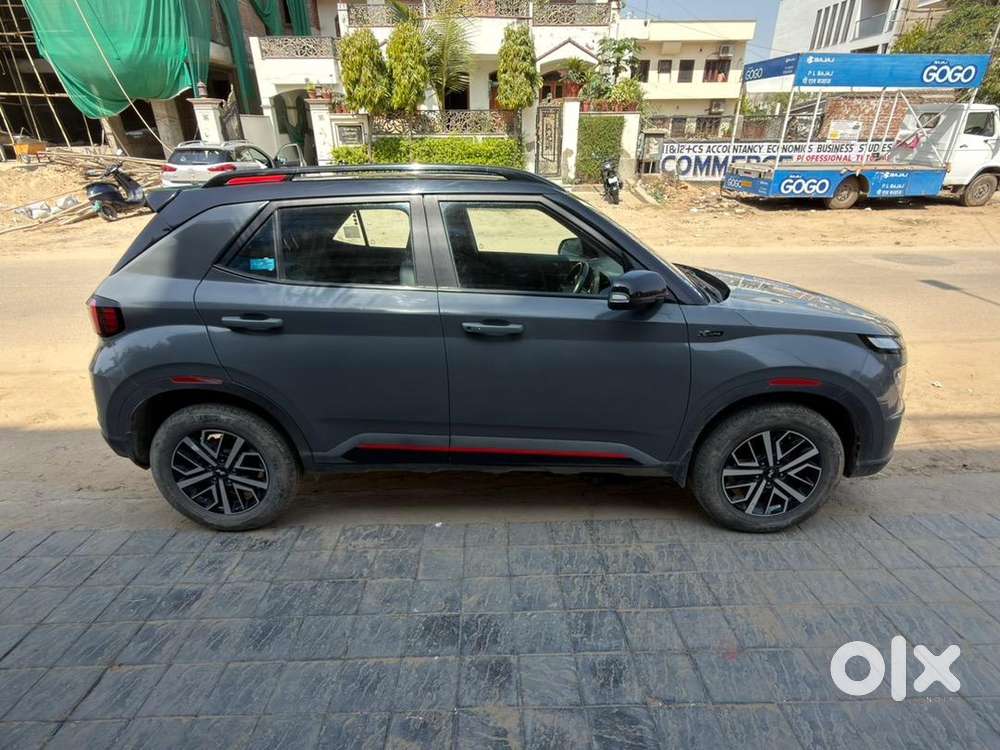 Hyundai Venue N Line Petrol 24951 Km Driven