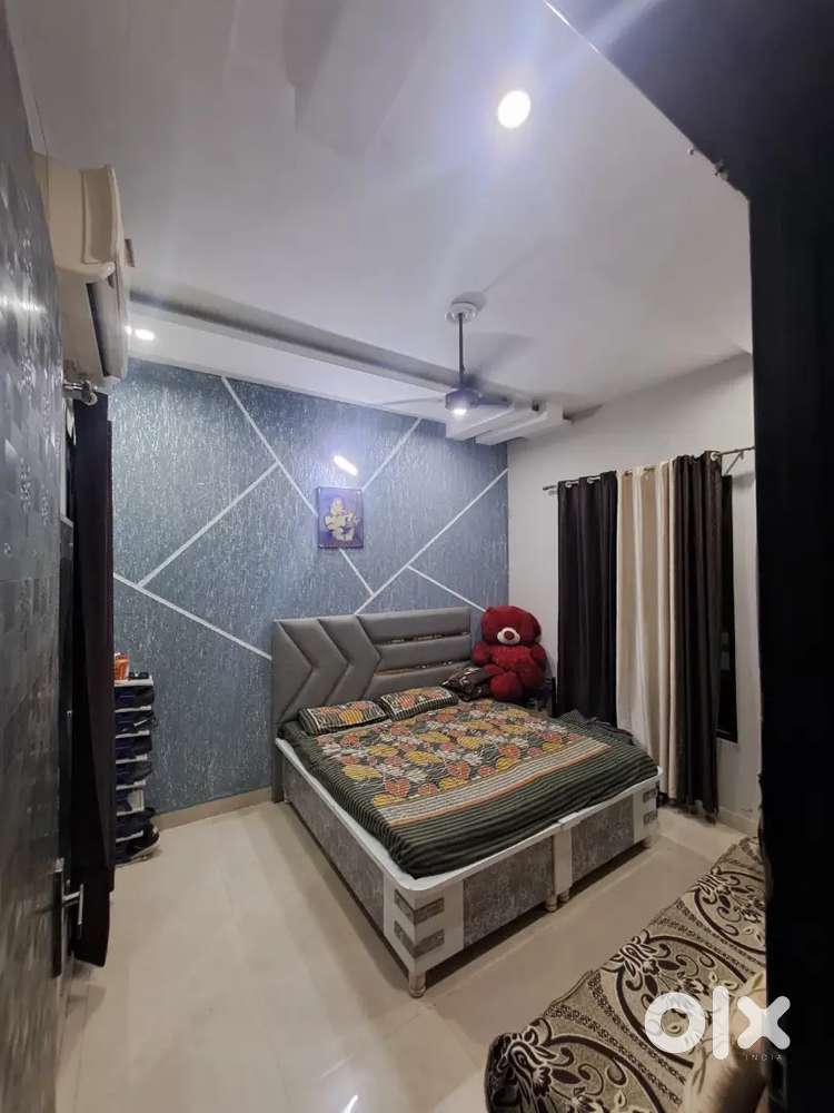Room is available for rent