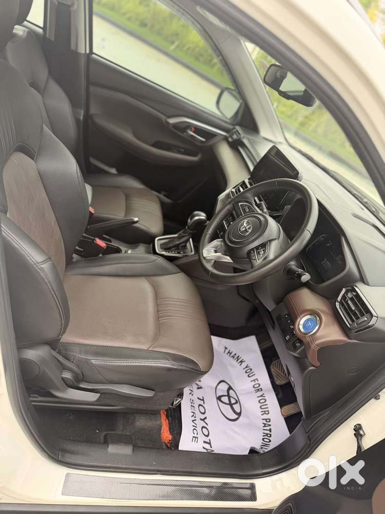 Toyota Urban Cruiser Hyryder 1.5 V Hybrid, 2024, Petrol