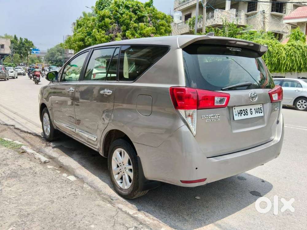 Toyota Innova Crysta 2.4 Vx Mt, 2020