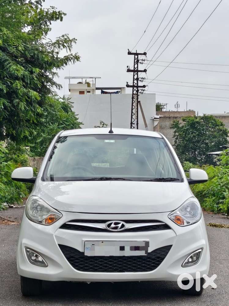 Hyundai I10 Sportz, 2016, Petrol