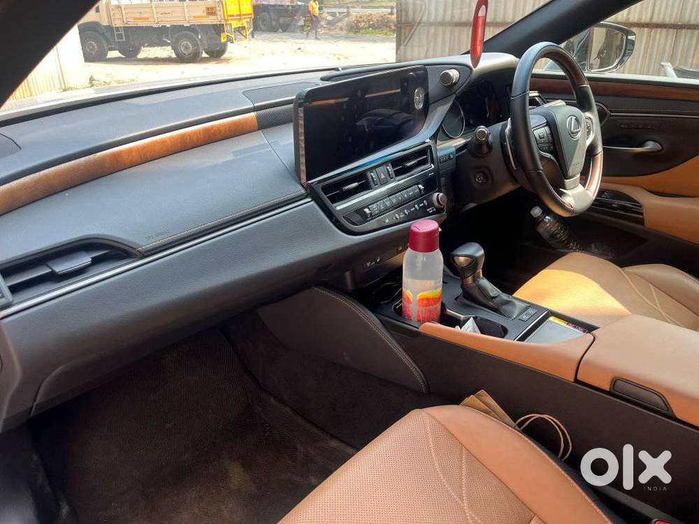 Lexus Es 300h, 2023, Petrol